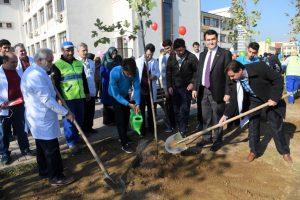 Bursa'da &ouml;ğretmenler g&uuml;n&uuml;nde anlamlı hediye