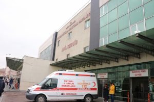14 &ouml;ğrenci &ccedil;iğ k&ouml;fte yedi, hastanelik oldu