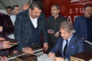 2'nci Tuzla Kitap Fuarı a&ccedil;ıldı