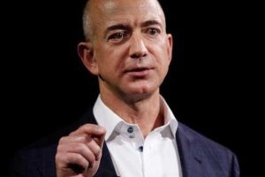 Jeff Bezos'un serveti 100 milyar doları ge&ccedil;ti