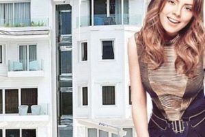 Ebru G&uuml;ndeş, Kanlıca'daki yalıdan taşındı