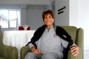 Bursa'da barınma evinde kalan s&uuml;per star