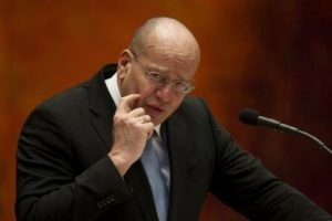 Hollandalı eski bakan belediye otob&uuml;s&uuml; şof&ouml;r&uuml; oldu