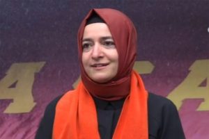 Bakan Kaya: "G&uuml;&ccedil;l&uuml; kadın, g&uuml;&ccedil;l&uuml; T&uuml;rkiye'yi oluşturacaktır"