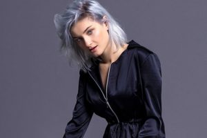 G&uuml;liz Ayla'dan ikinci alb&uuml;m: Parla