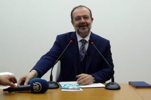 Kamuya a&ccedil;ık konferansa 'G&ouml;rmez' engeli