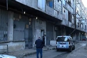 Merdiven boşluğunda yanmış ceset bulundu!