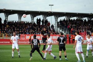 &Uuml;mraniyespor evinde Altınordu'yu mağlup etti