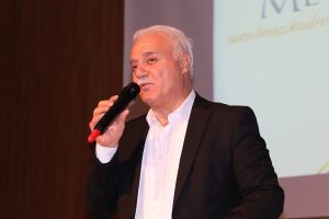 "Uzun sa&ccedil;a, k&uuml;peye kızmayın"
