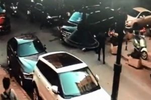 Nişantaşı'nda kadına l&uuml;ks minib&uuml;s &ccedil;arptı