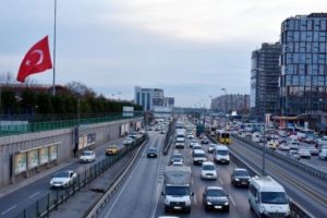 1 g&uuml;nl&uuml;k milli yas: Bayraklar yarıya indirildi