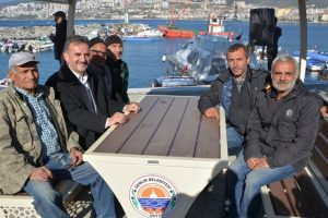 Bursa'da balık&ccedil;ı barınağında mangal keyfi