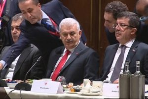 Yıldırım Londra'da İngiliz yatırımcılarla bir araya geldi