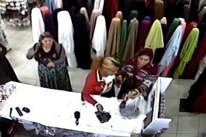 15 dakika arayla iki dolandırıcılık!