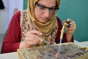 Telkari kadın elinde yaşam bulacak