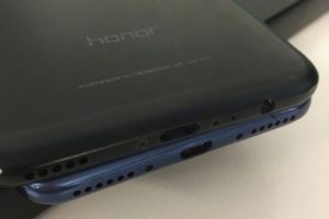 Huawei Honor V10'un g&ouml;r&uuml;nt&uuml;s&uuml; ortaya &ccedil;ıktı