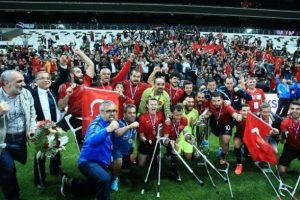 UEFA'dan T&uuml;rkiye'ye ampute futbol &ouml;vg&uuml;s&uuml;
