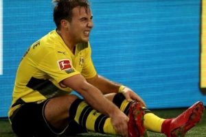 Dortmund'da G&ouml;tze ilk yarıyı kapattı