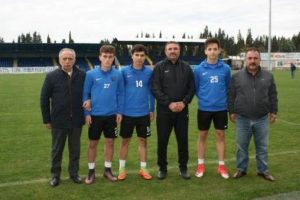 Karacabey Birlikspor'da gen&ccedil;lere markaj