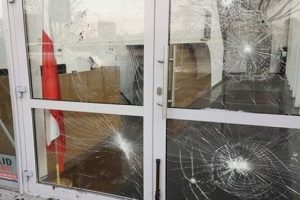 Polonya'da İslam K&uuml;lt&uuml;r Merkezi'ne saldırı...