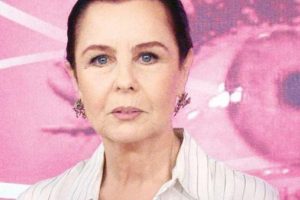 &Uuml;nl&uuml; isim hayranını 50 yıl sonra şikayet etti
