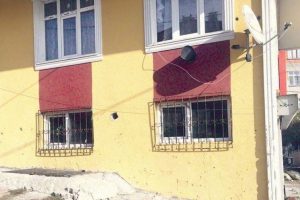57 Pakistanlı g&ouml;&ccedil;meni bodruma kapattılar