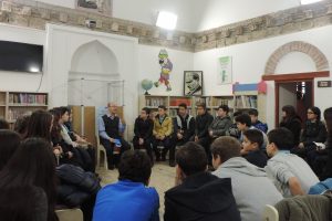 Yazar Burhan Eren, Bursa'da okurlarıyla bir araya geldi