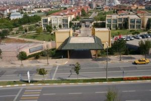 Dar&uuml;laceze taşınıyor