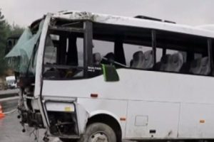 Kahramanmaraş'ta askeri minib&uuml;s devrildi: 18 yaralı