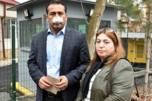 Restoranda hesaba itiraz edince... '&Ouml;l&uuml;mden d&ouml;nd&uuml;k'