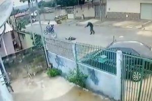Sokak ortasında kurşun yağmuruna tuttu