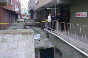 Cam silmek isterken canından oldu