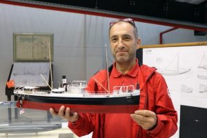 Merakla başladığı gemi modelciliği işini 45 yıldır s&uuml;rd&uuml;r&uuml;yor