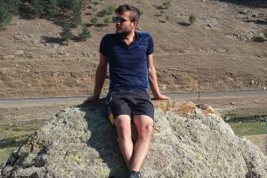 &Uuml;niversite &ouml;ğrencileri arasında kavga: 1 &ouml;l&uuml;, 1 yaralı
