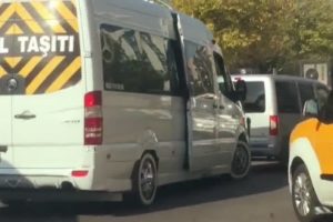 Servis şof&ouml;r&uuml;nden &ouml;l&uuml;me davetiye!