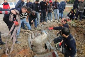 'Yanlış yapıyorsunuz' dediler, ortalık karıştı!