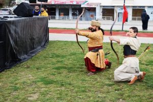 Bursa'da &Uuml;ni Spor Fest'te 700 &ouml;ğrenci sporla buluşuyor