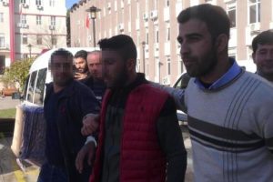 Cezaevine muhabbet kuşunu da alıp gitti!