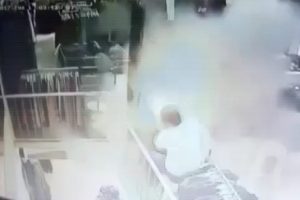 Soba bir anda parladı!