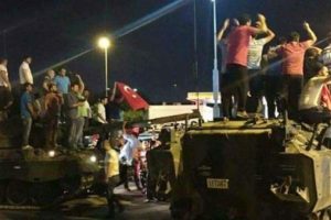 Sabiha G&ouml;k&ccedil;en Havalimanı'nı işgal davasında ceza yağdı