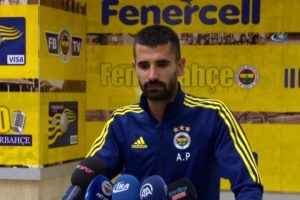 "Hat-trick yaptığım i&ccedil;in mutluyum"
