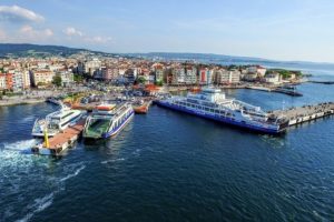 G&ouml;k&ccedil;eada feribot seferine fırtına engeli