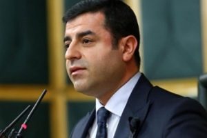 Demirtaş'a, Necdet &Ouml;zel'e hakaretten beraat