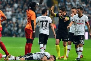 Dev derbide y&uuml;rekler ağza geldi!
