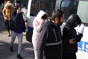 Fuhuş operasyonu: 6'sı yabancı 9 kişi g&ouml;zaltında