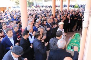 Trabzonspor camiası cenazede bir araya geldi