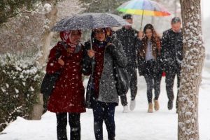 Meteorolojiden 5 il i&ccedil;in kar yağışı ve soğuk hava uyarısı