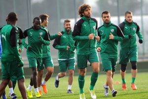 Bursaspor'da Fenerbah&ccedil;e ma&ccedil;ı hazırlıkları başladı
