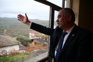 Bursa Mudanya'da zeytin ağa&ccedil;larının s&ouml;k&uuml;ld&uuml;ğ&uuml; iddiası