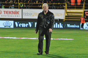 Alanyaspor'dan tepki: Sumudica tiyatro oynadı